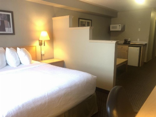 Travelodge by Wyndham Fort McMurray image 15